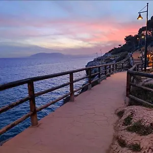 https://studio-1-sea-front.1costadelsol.com
